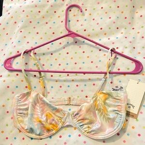 NWT Billabong Peaceful Palms Ruched Underwire Bikini Top
